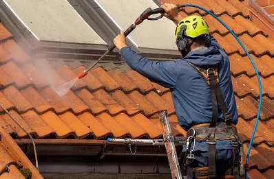 Démoussage et hydrofuge de toiture à Rouez